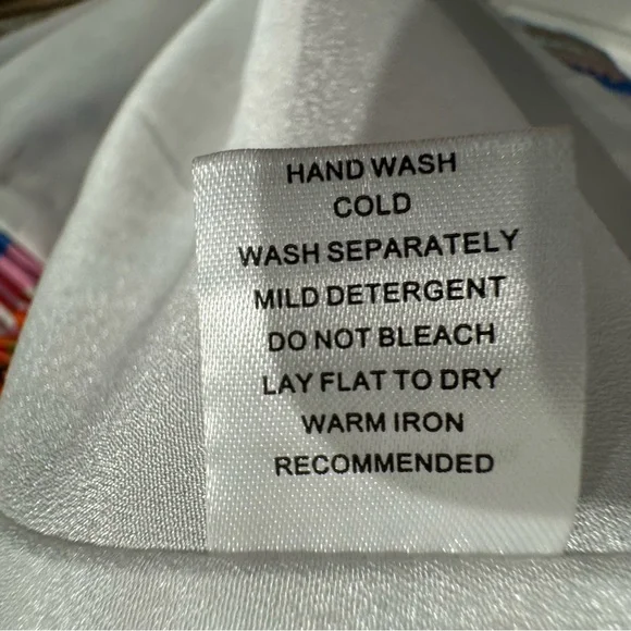 Joy Joy Medallion Print Ruffle Sleeve Dress Pockets NWT Size M Boho - Picture 9 of 9